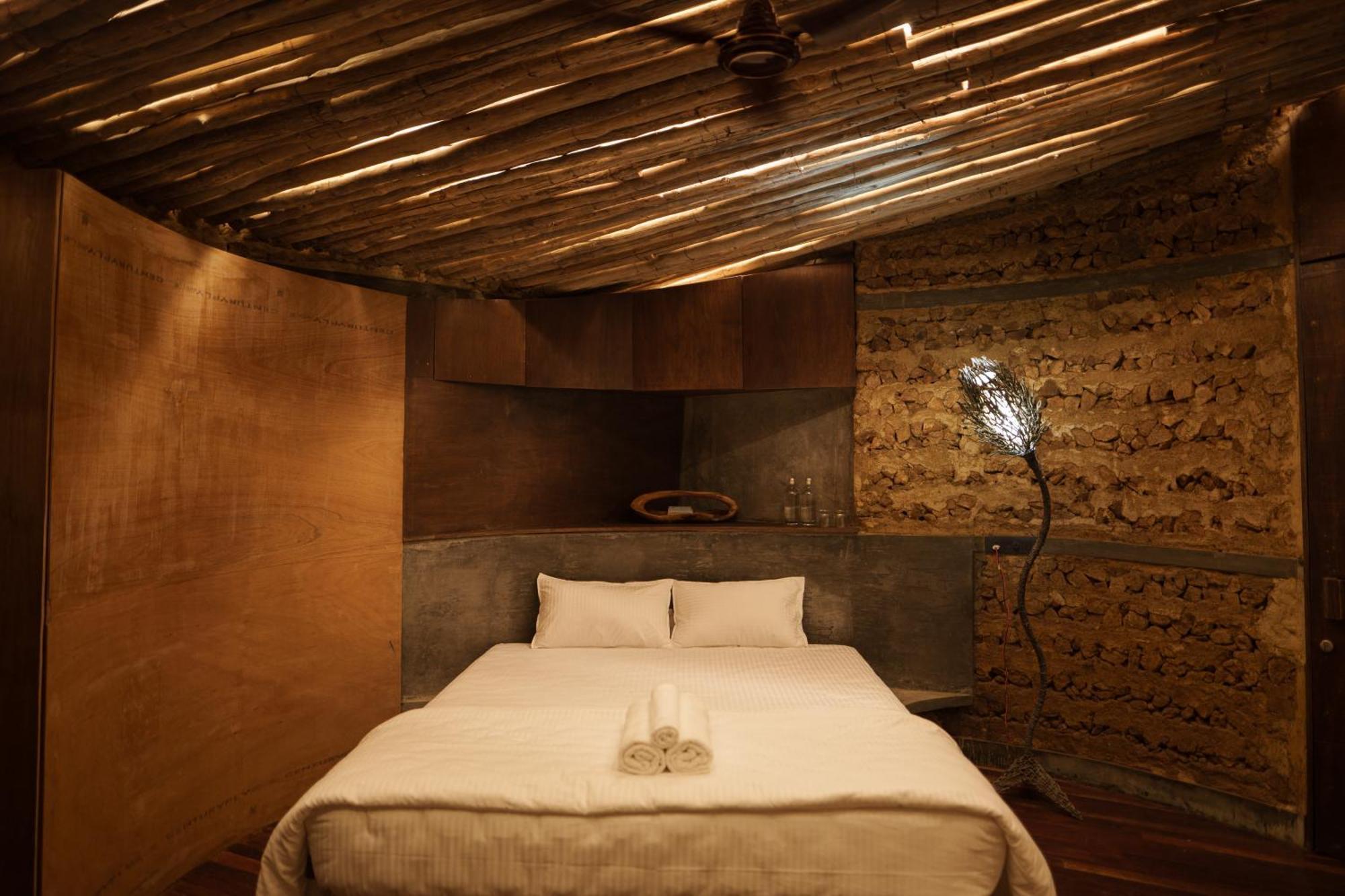 Villa The Ledge By Bloobuck à Pīrmed Extérieur photo